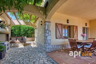 Chalet en venta en Mas Pere-Río de Oro en Calonge