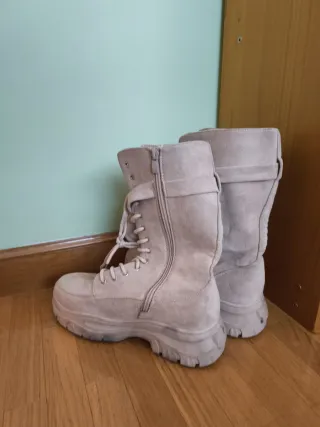 Botas altas rosa palo con bolsillos