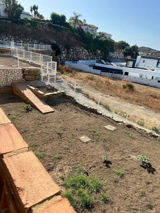 Chalet en venta en El Faro de Calaburra - Chaparral en Mijas