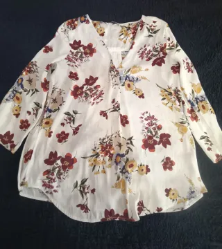 Blusa Stradivarius Estampada Talla XL