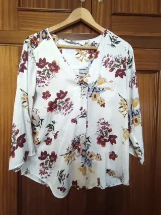 Blusa Stradivarius Estampada Talla XL