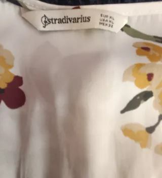 Blusa Stradivarius Estampada Talla XL