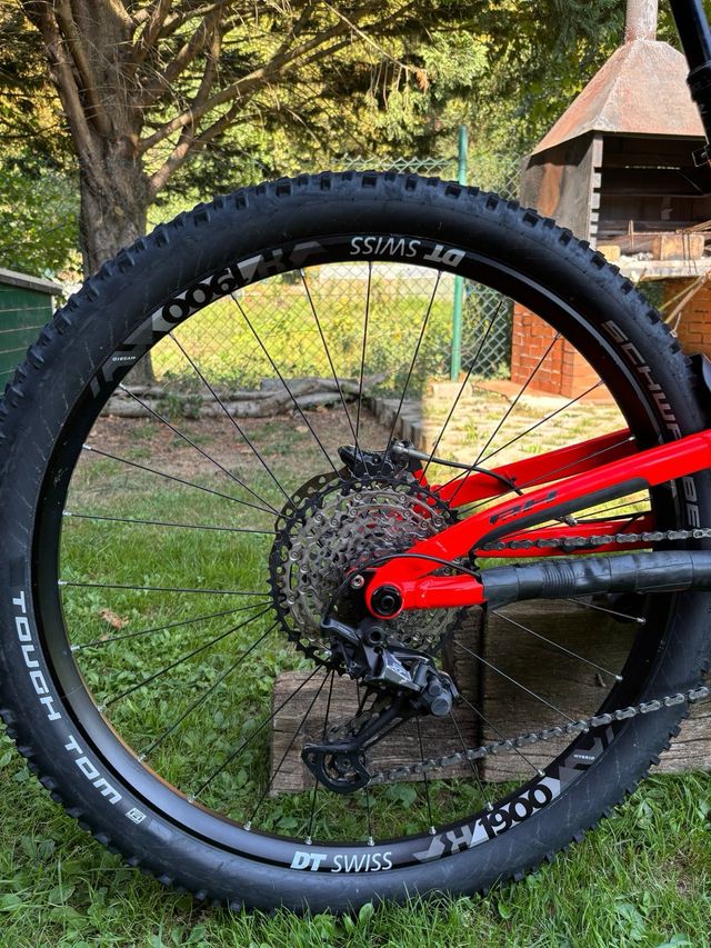 Bicicleta Eléctrica BH ATOMX Carbono