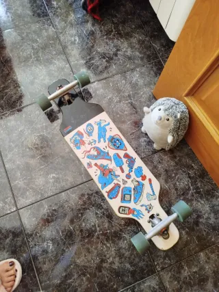 Monopatín Longboard Sólo en persona