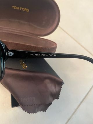 Occhiali da sole Tom Ford neri autentici