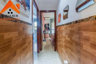 Piso en venta en Parque Alcosa - Jardines del Edén en Sevilla