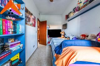 Piso en venta en Parque Alcosa - Jardines del Edén en Sevilla