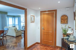 Piso en venta en Doctor Cerrada en Zaragoza