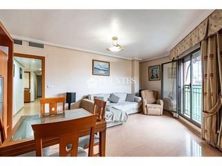 Piso en venta en Campoamor en Alicante