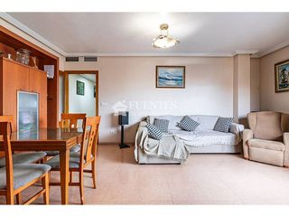 Piso en venta en Campoamor en Alicante