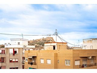 Piso en venta en Campoamor en Alicante