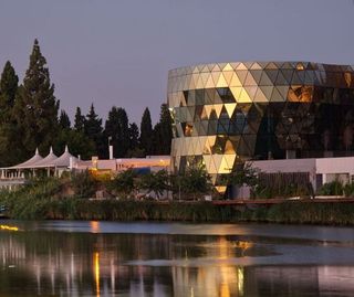 Piso en venta en Los Remedios en Sevilla