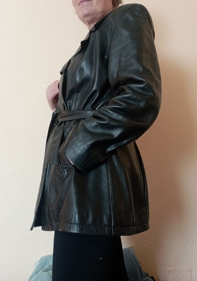 Chaquetón 3/4 Cuero Negro Cinturón