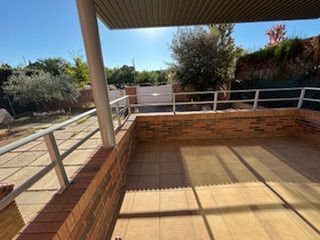 Chalet en venta en Joc de la Bola - Camps d'Esports - Ciutat Jardí - Montcada en Lleida