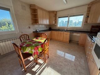 Chalet en venta en Joc de la Bola - Camps d'Esports - Ciutat Jardí - Montcada en Lleida