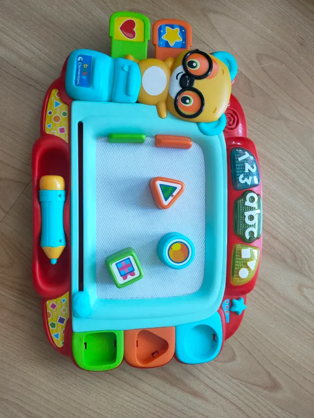 Pizarra Clementoni Canta y Dibuja