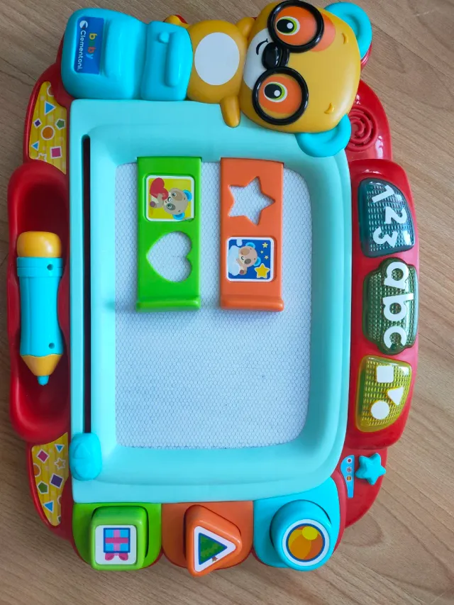 Pizarra Clementoni Canta y Dibuja