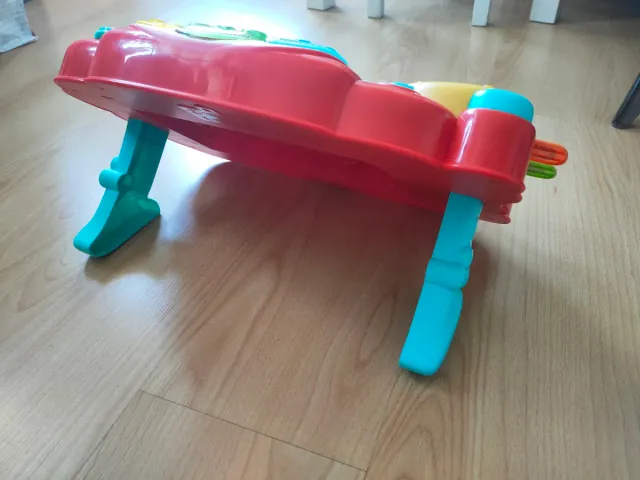 Pizarra Clementoni Canta y Dibuja