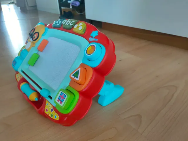 Pizarra Clementoni Canta y Dibuja