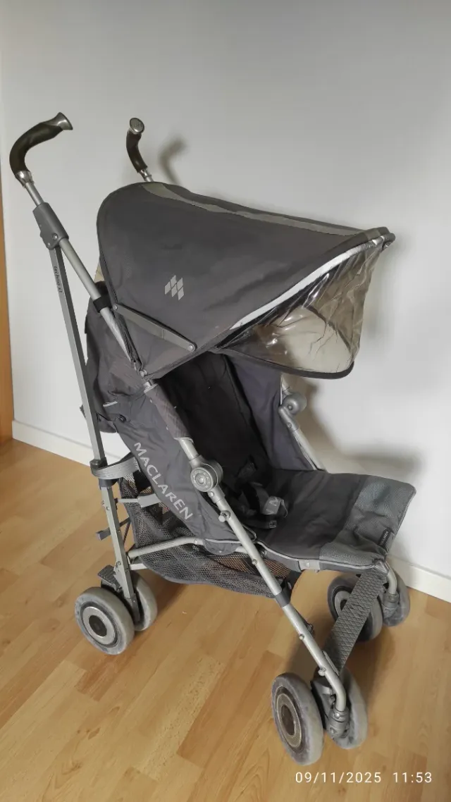 Silla de paseo Maclaren gris