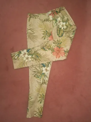Pantalón estampado floral mujer