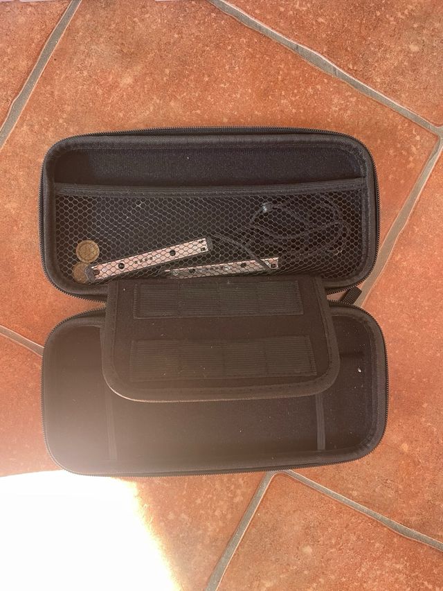 Nintendo Switch + 4 Juegos