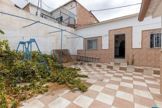 Chalet en venta en Atarfe