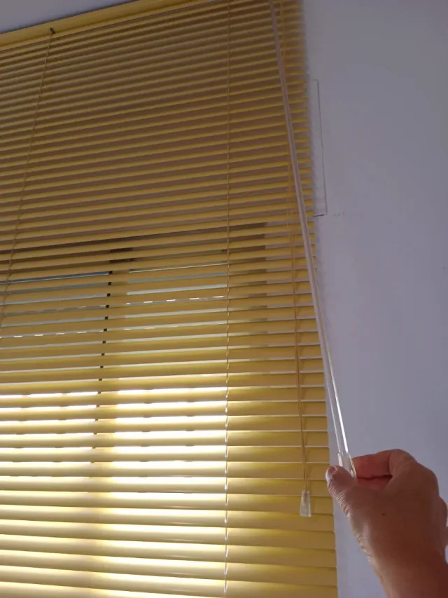 Persiana de aluminio lamas.