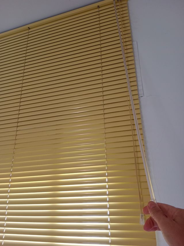 Persiana de aluminio lamas.