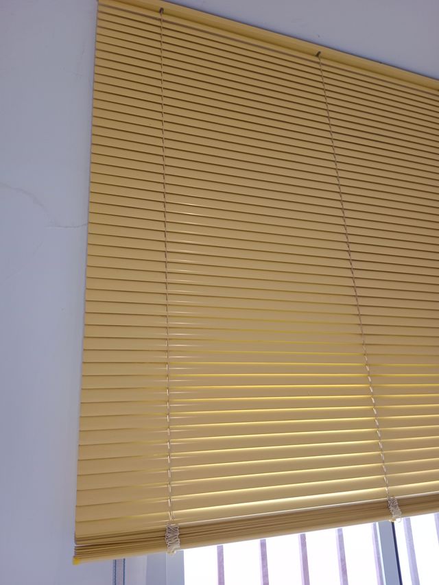 Persiana de aluminio lamas.