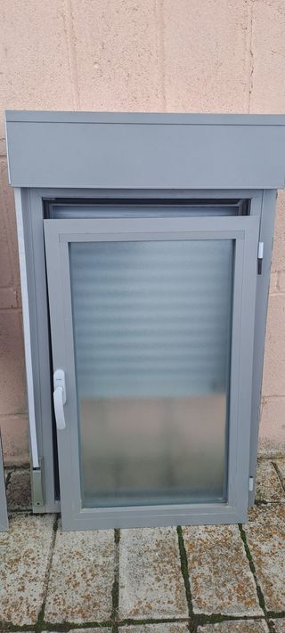 2 ventanas abatibles de aluminio