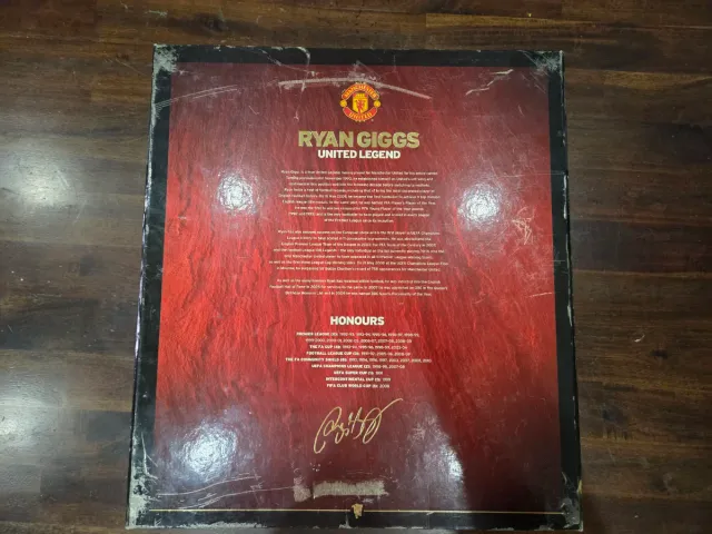 Caja Ryan Giggs United Legend
