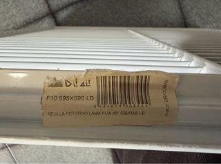 Rejilla Blanca Retorno Lama Fija 45º LB