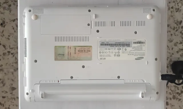 Samsung NP-N130 Portátil Blanco