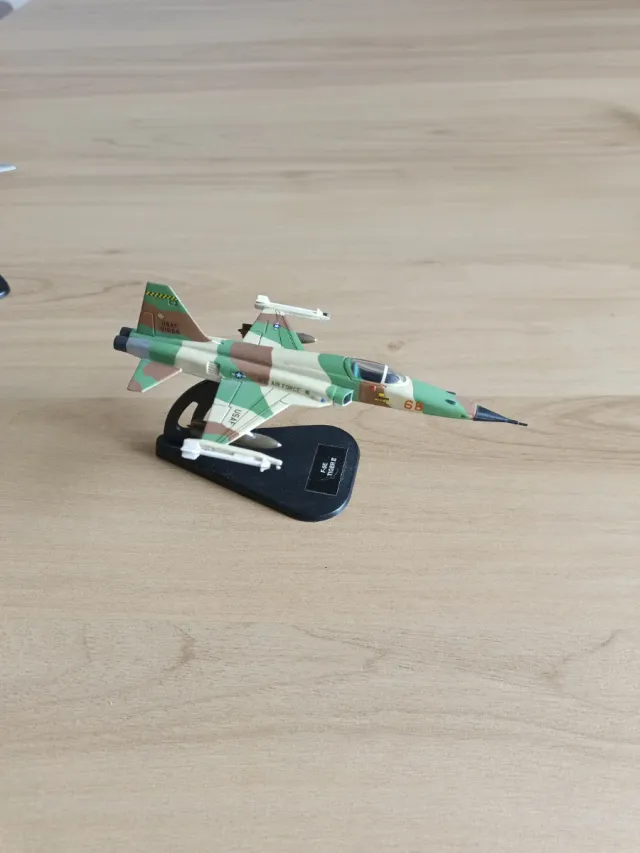 Modellino Aereo F-5E Tiger II