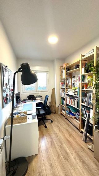 Piso en venta en El Barral Ferial en Coslada