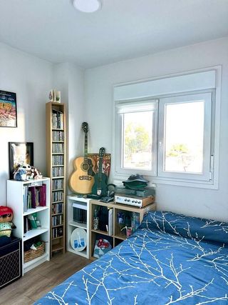 Piso en venta en El Barral Ferial en Coslada