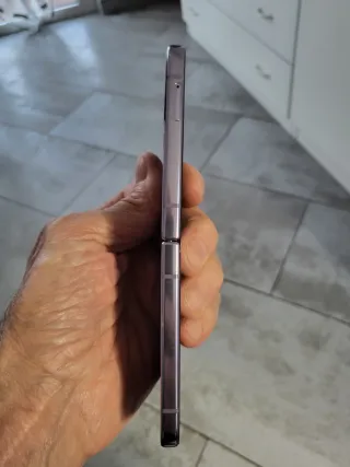 Samsung Galaxy Z Flip4- 8/512GB Lavender