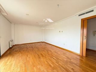 Piso en venta en Hermanos Falcó - Sepulcro Bolera en Albacete