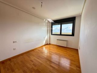 Piso en venta en Hermanos Falcó - Sepulcro Bolera en Albacete