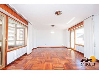 Piso en venta en General Dávila en Santander