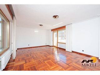 Piso en venta en General Dávila en Santander