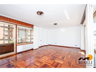 Piso en venta en General Dávila en Santander