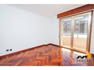 Piso en venta en General Dávila en Santander