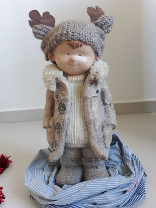 Statua Bambino Invernale con Corna