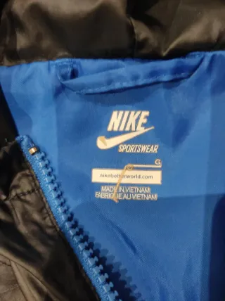 Chaqueta Nike Azul y Negra con Capucha