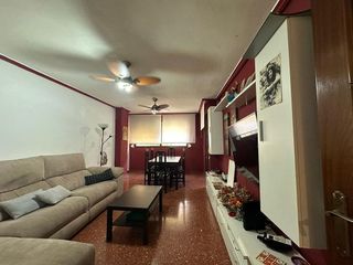 Piso en venta en Zona Avenida al Vedat en Torrent