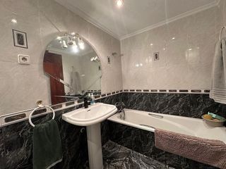 Piso en venta en Zona Avenida al Vedat en Torrent