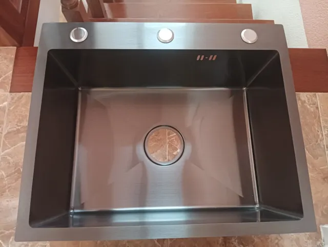 FREGADERO INOX NEGRO 50X40 Y GRIFO NUEVOS A 75 EUR