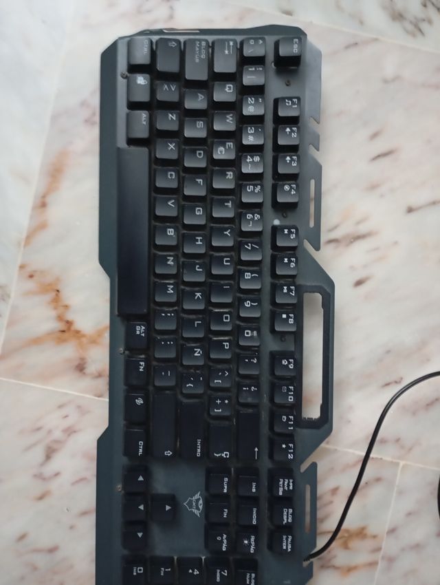 Teclado Ordenador Negro y Gris